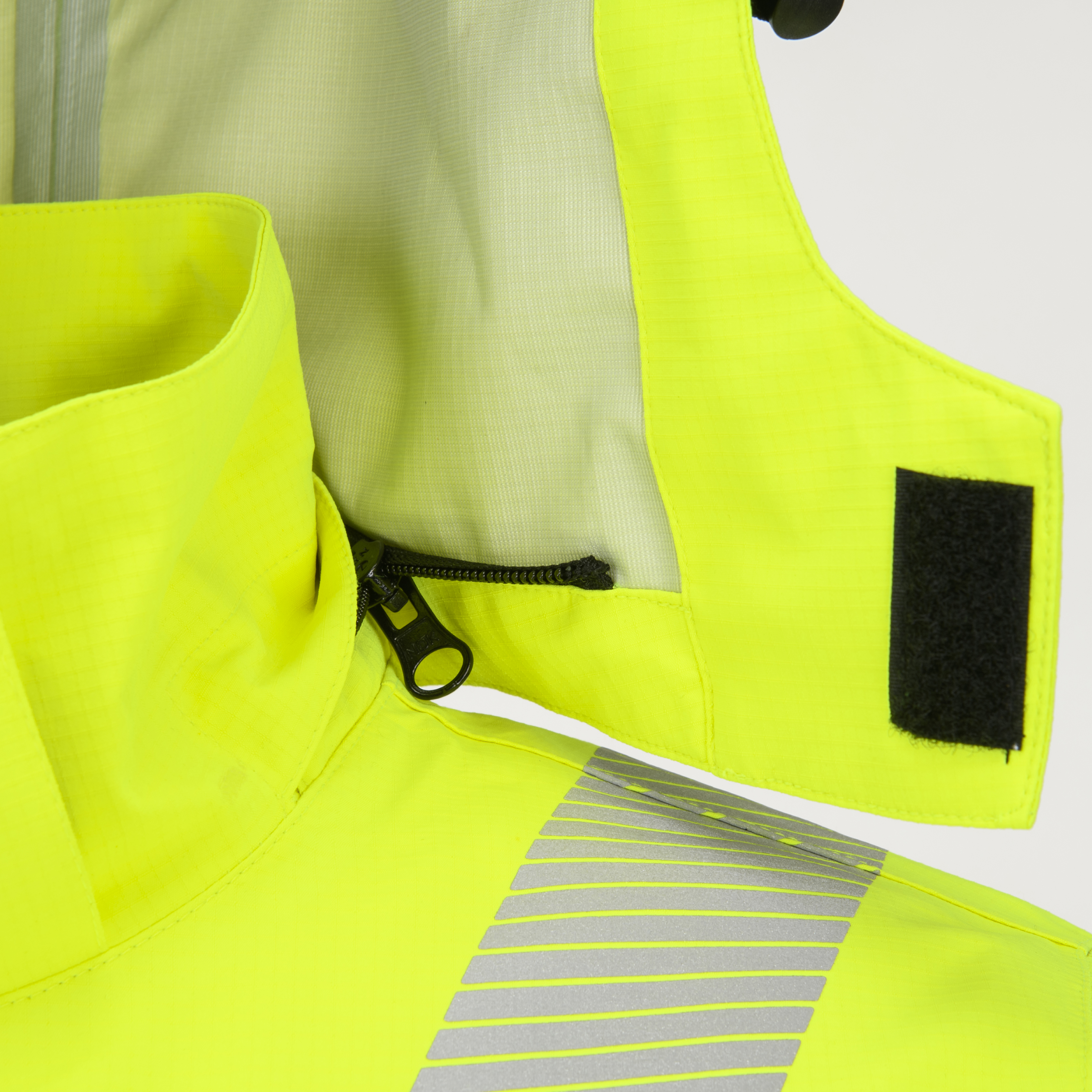 SM250018-JAK MEN'S HIGH VISIBILITY PROTECTION JACKET