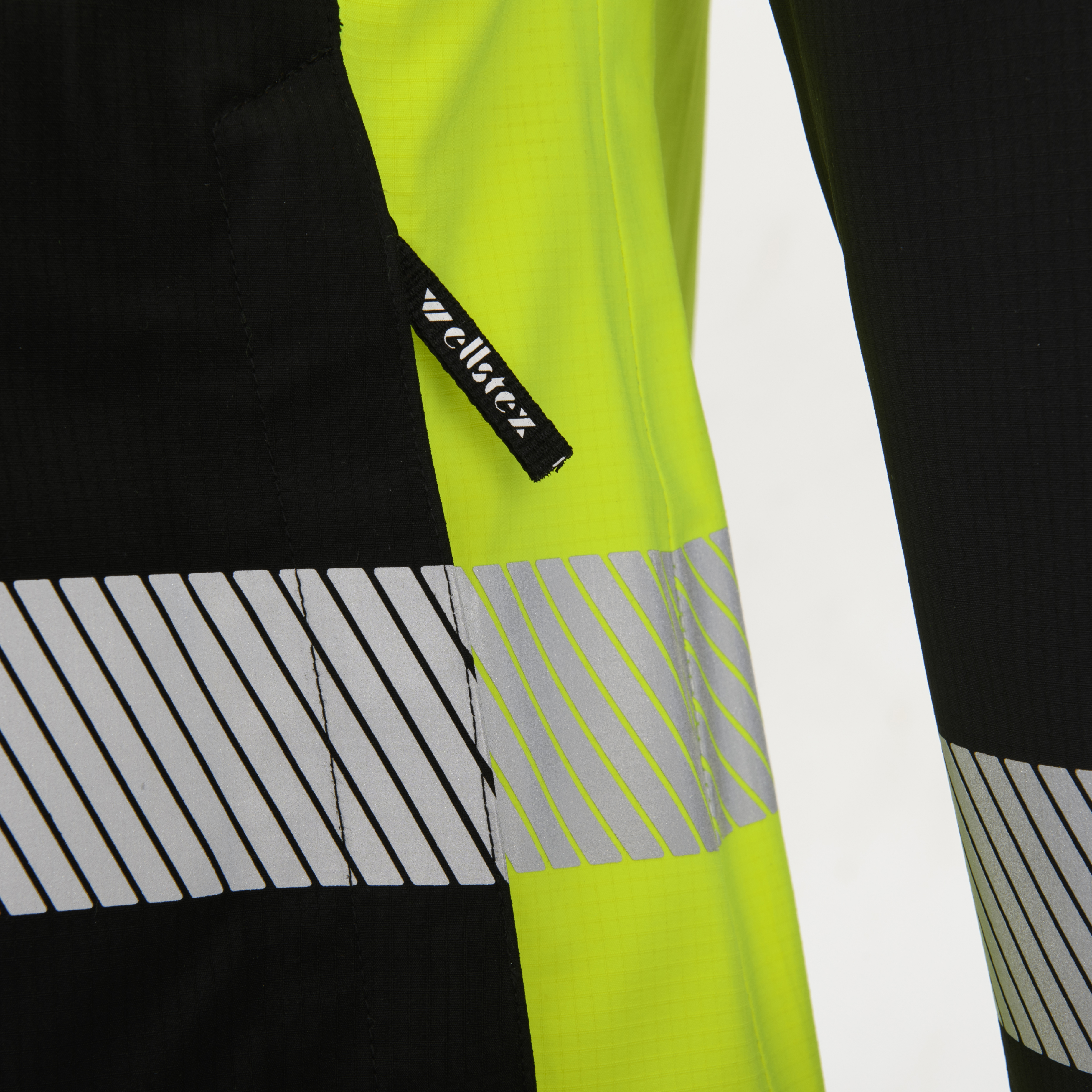 SM250018-JAK MEN'S HIGH VISIBILITY PROTECTION JACKET